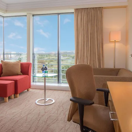 Hilton Dublin Airport 4*