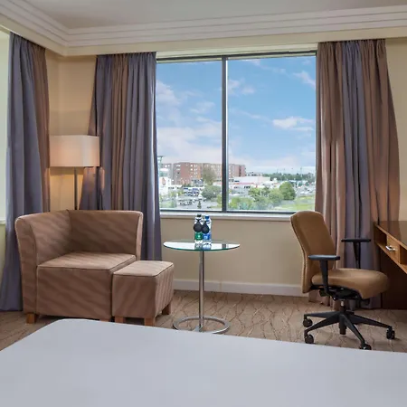 Hilton Dublin Airport 4*
