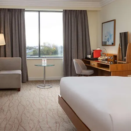 Hilton Dublin Airport Отель