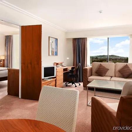 Hilton Dublin Airport Hotel 4*