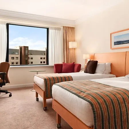 Hotel Hilton Dublin Airport 4*