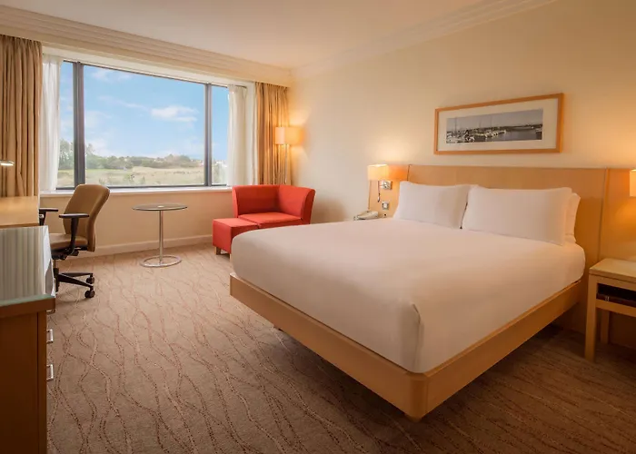 Hilton Dublin Airport Hotel 4*