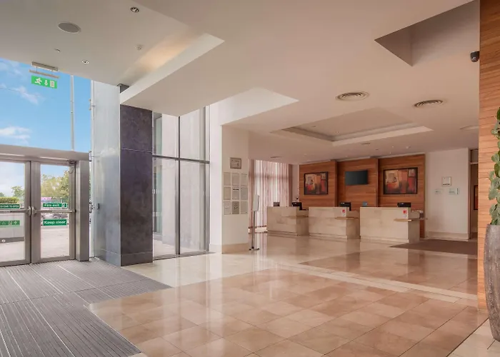 Hilton Dublin Airport Hotel 4*