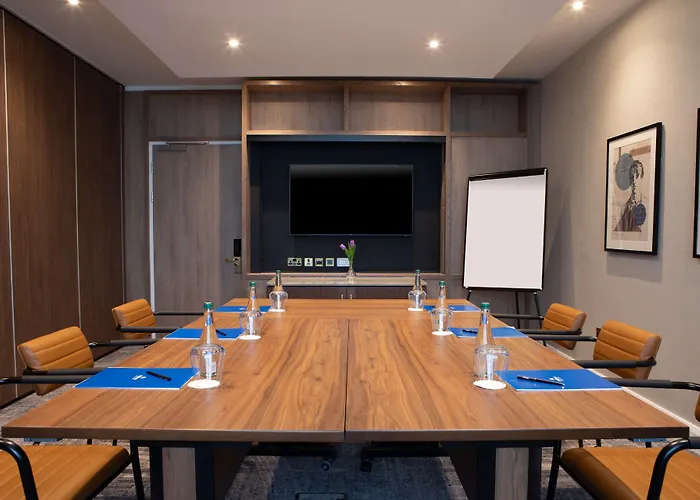 Hilton Dublin Airport Hotel 4*