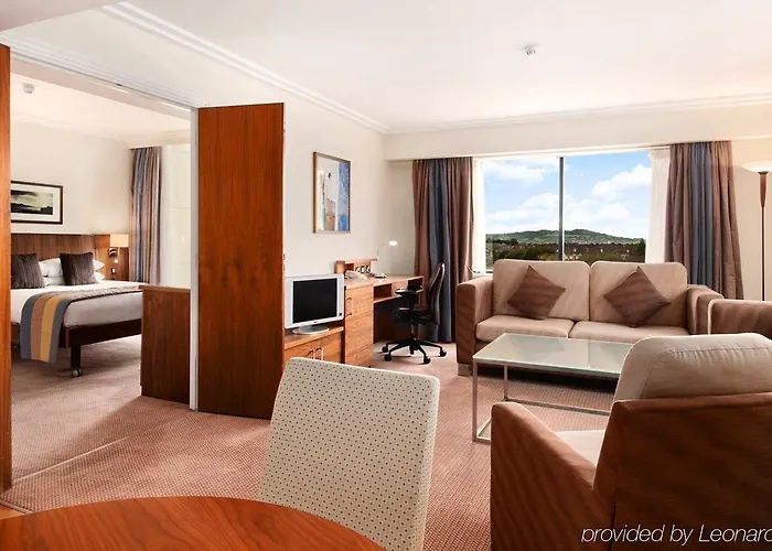Hilton Dublin Airport Szálloda 4*